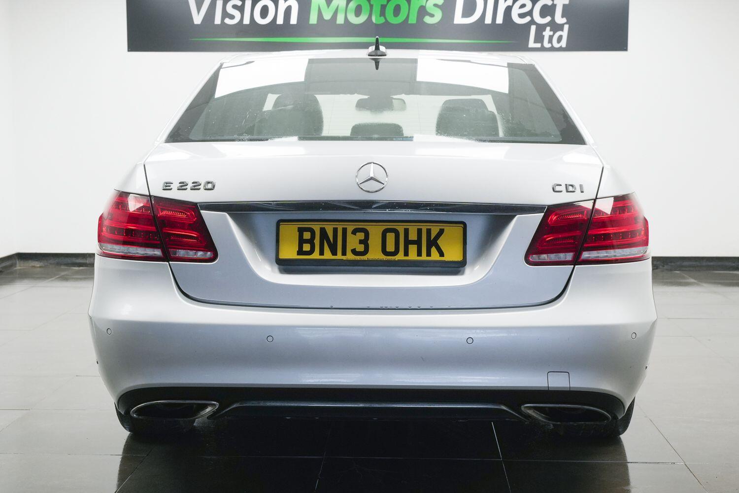 Used Mercedes-Benz E Class 2013 for sale - 77798901: Photo 3