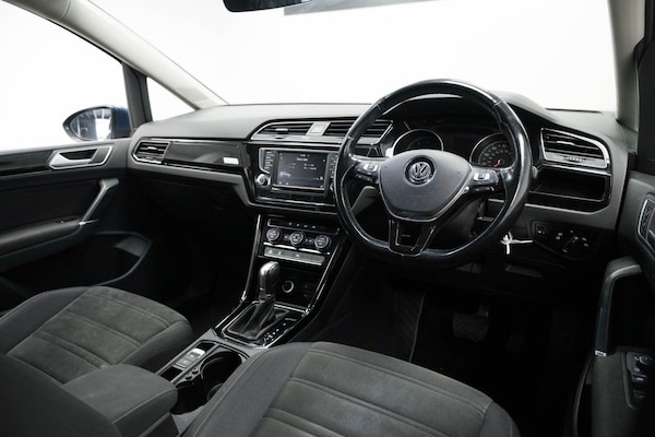 Used Volkswagen Touran 2017 for sale - 76228074: Photo 9