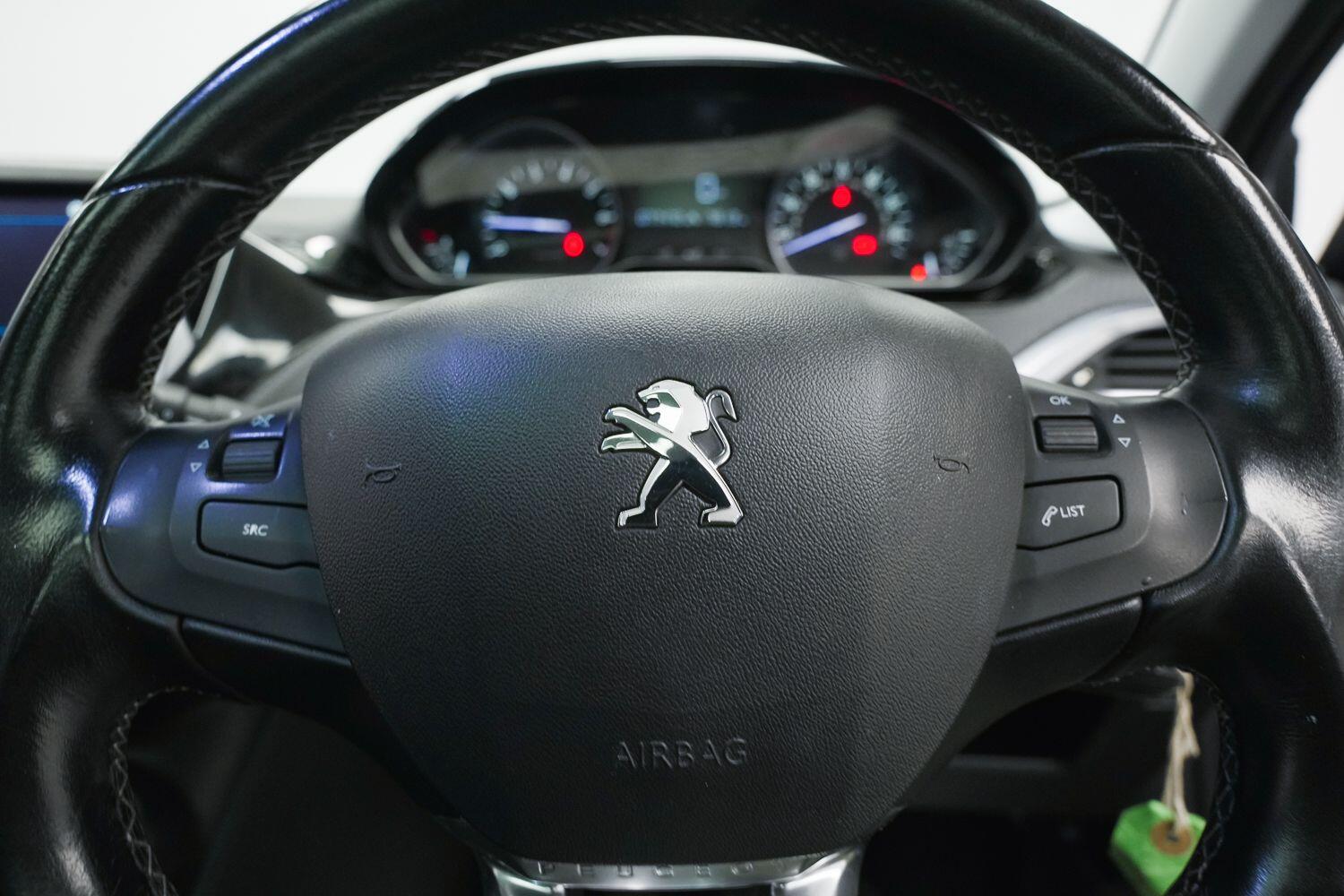 Used Peugeot 208 2017 for sale - 77898197: Photo 20