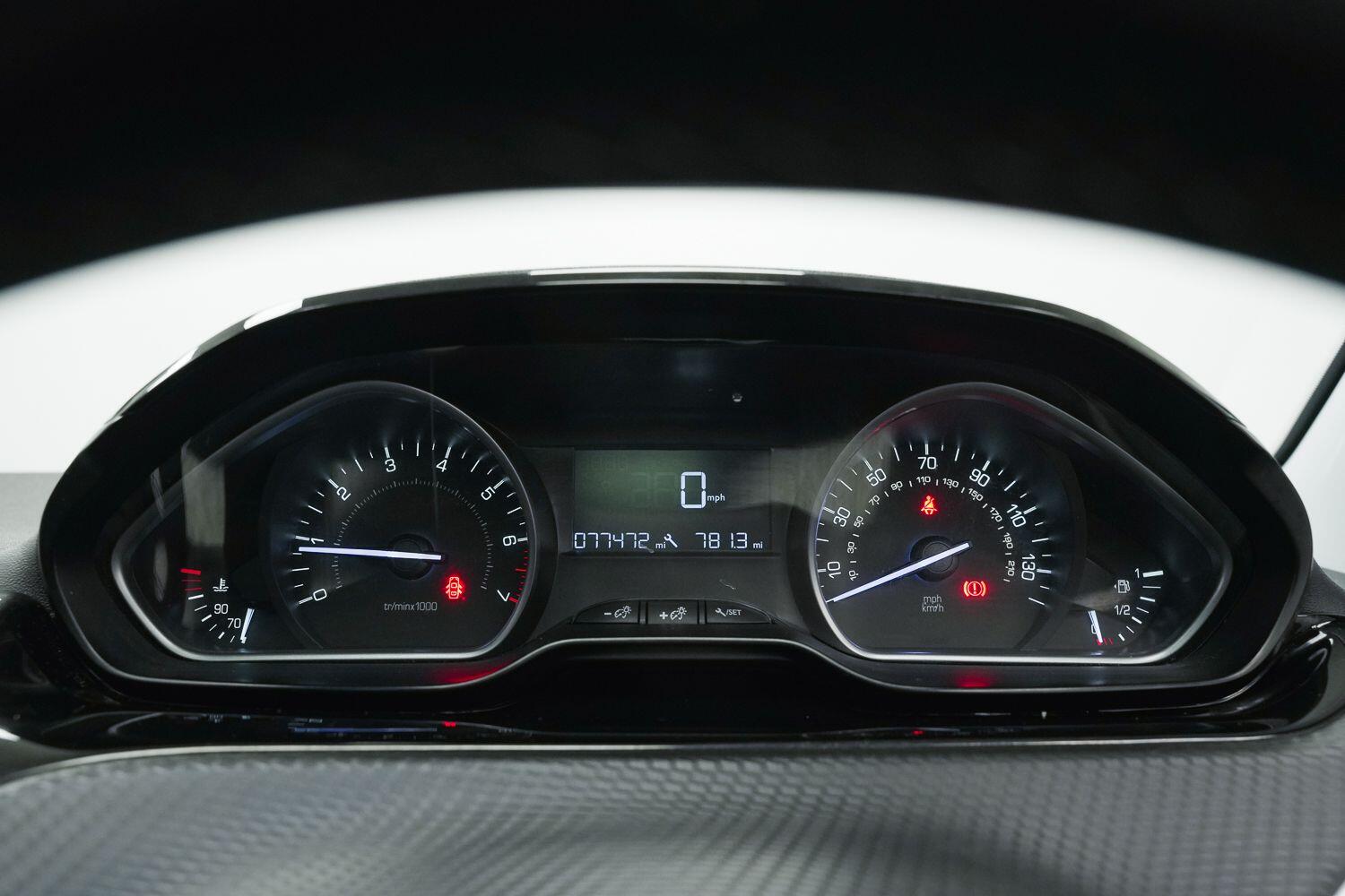 Used Peugeot 208 2017 for sale - 77898197: Photo 21