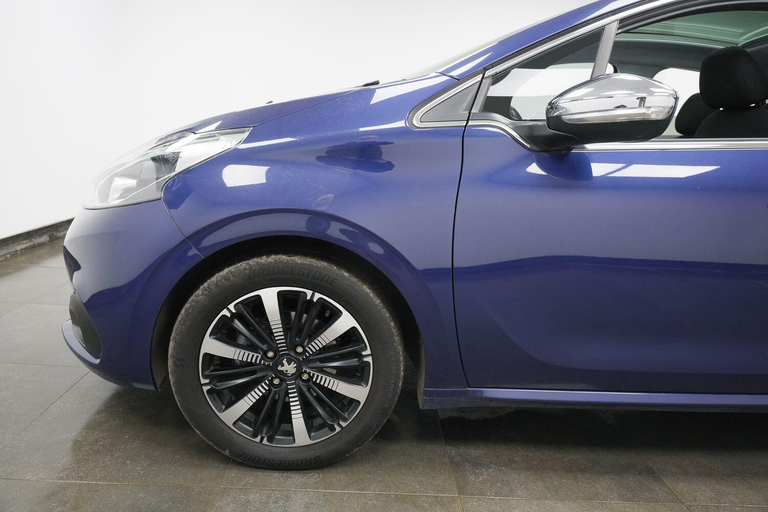 Used Peugeot 208 2017 for sale - 77898197: Photo 6