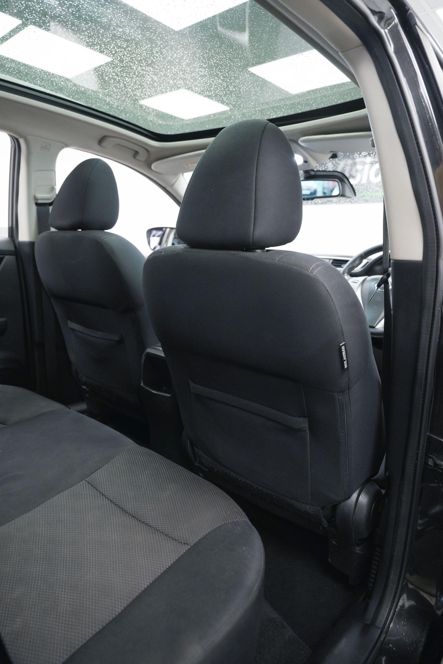 Used Nissan Qashqai 2015 for sale - 77768081: Photo 18