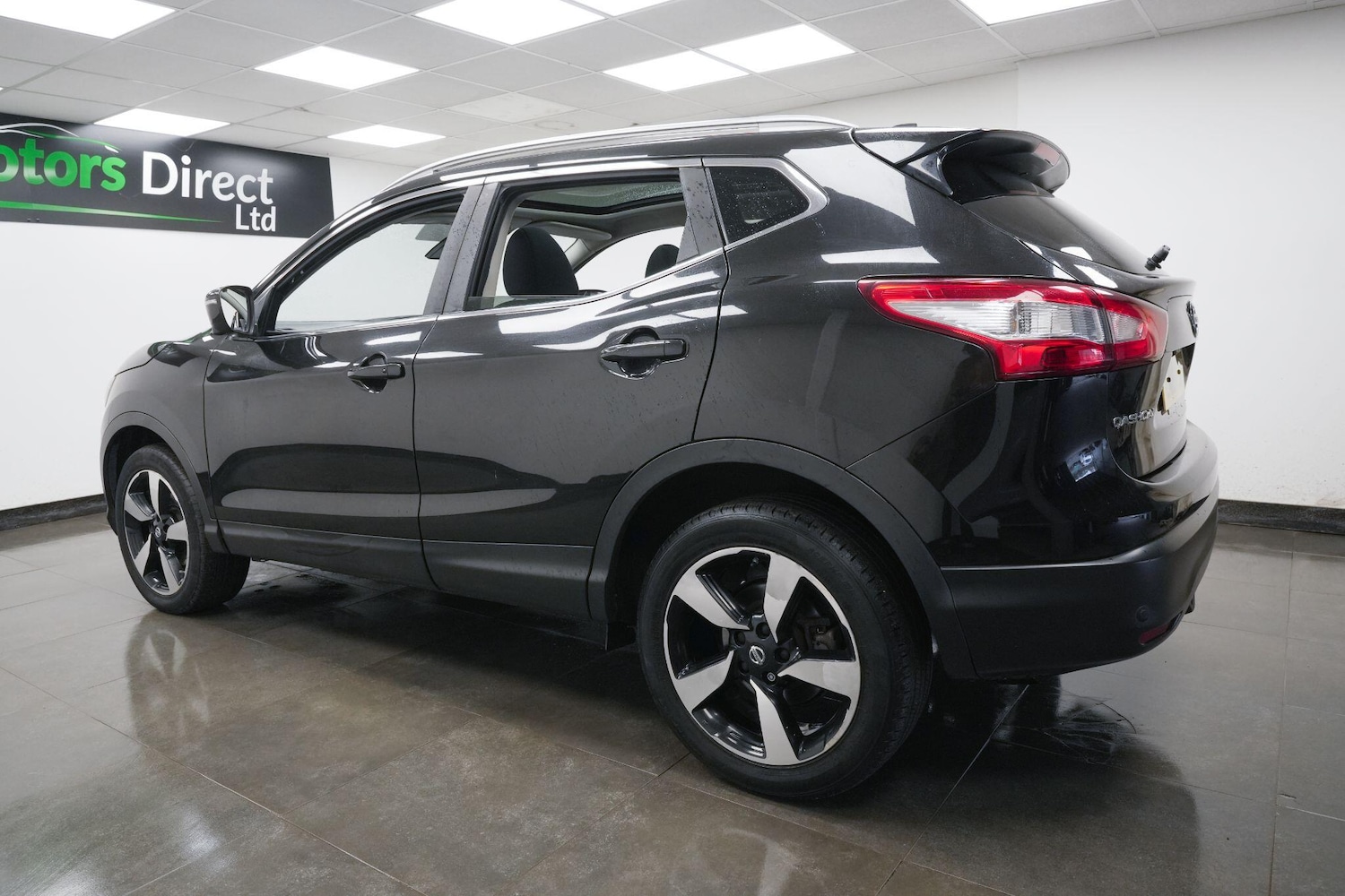 Used Nissan Qashqai 2015 for sale - 77768081: Photo 7