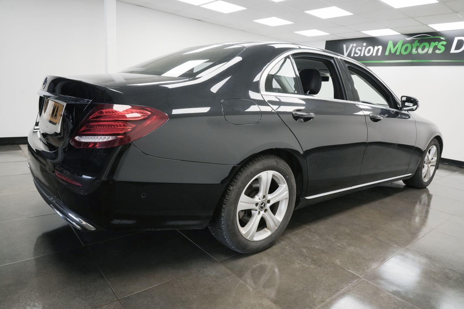 Used Mercedes-Benz E Class 2018 for sale - 77455212: Photo 5