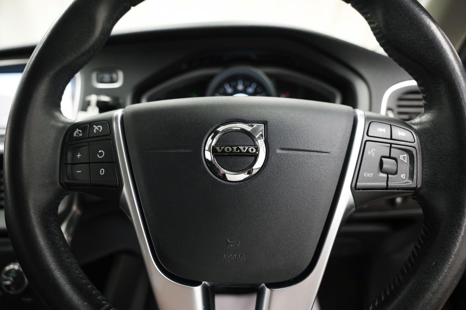 Used Volvo V40 2017 for sale - 76360787: Photo 22