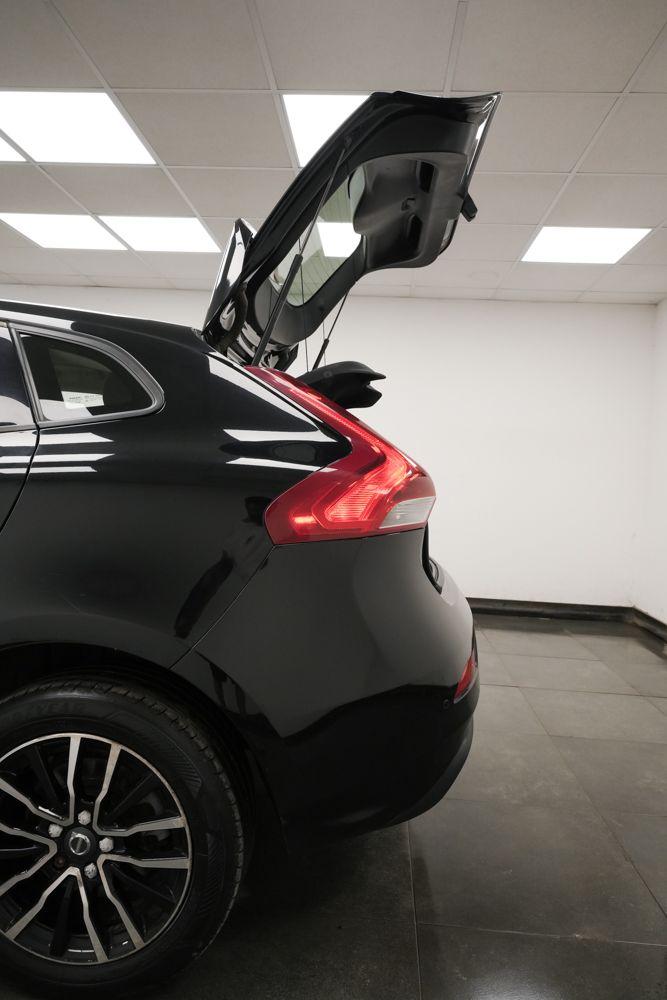 Used Volvo V40 2017 for sale - 76360787: Photo 7