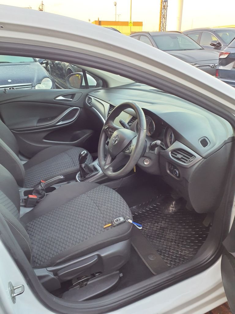 Used Vauxhall Astra 2016 for sale - 77080468: Photo 13