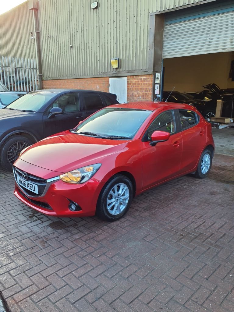 Used Mazda Mazda2 2016 for sale - 77038486: Photo 3