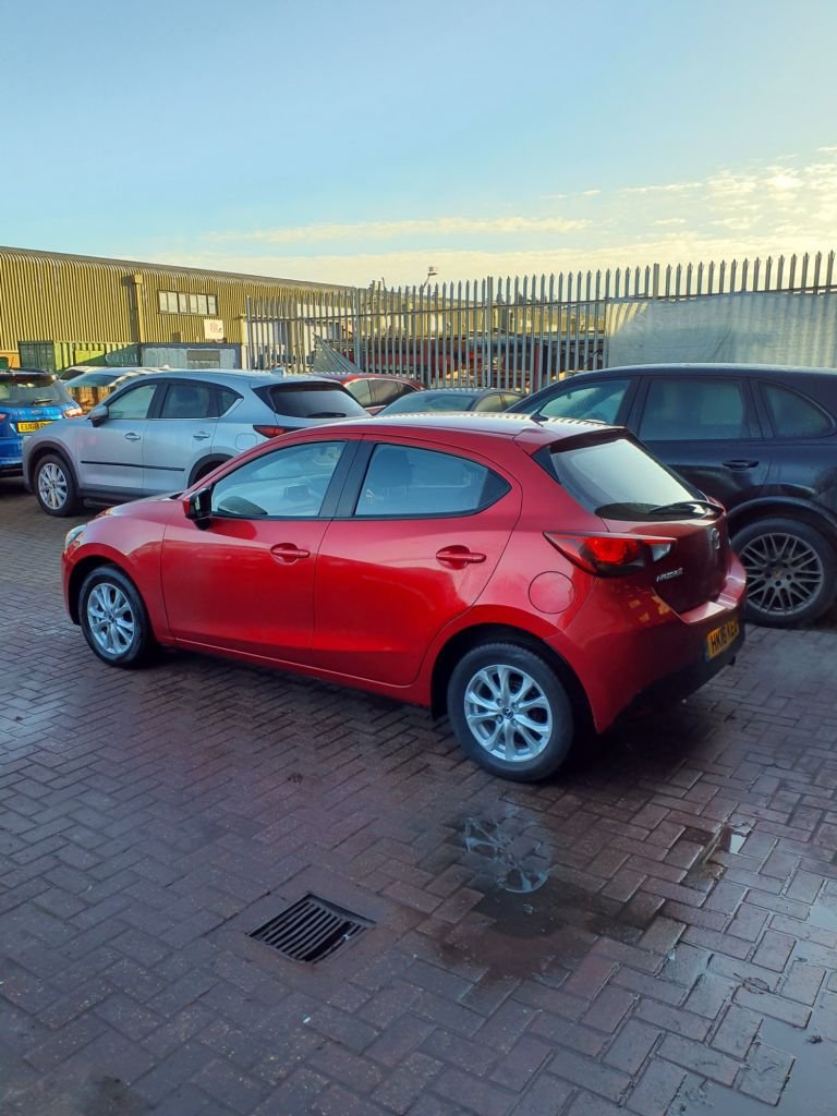 Used Mazda Mazda2 2016 for sale - 77038486: Photo 6