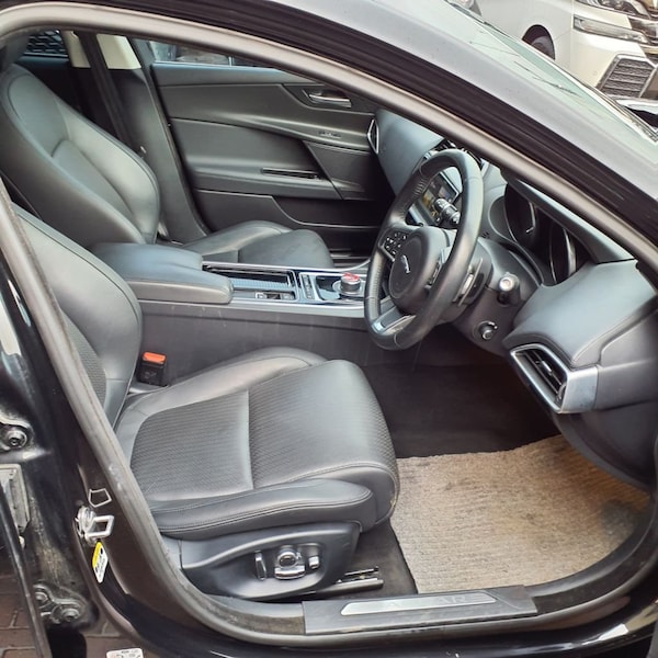 Used Jaguar XE 2017 for sale - 73596229: Photo 11