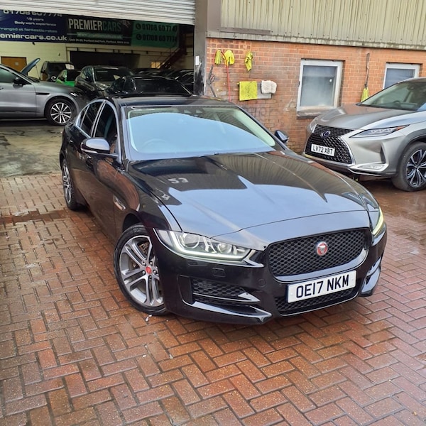 Used Jaguar XE 2017 for sale - 73596229: Photo 1