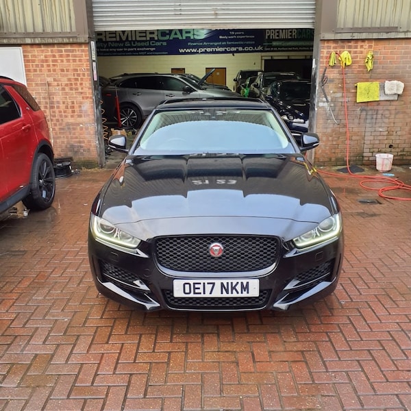 Used Jaguar XE 2017 for sale - 73596229: Photo 2