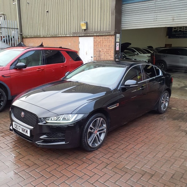 Used Jaguar XE 2017 for sale - 73596229: Photo 3