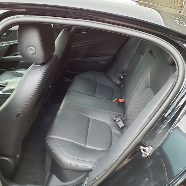 Used Jaguar XE 2017 for sale - 73596229: Photo 5