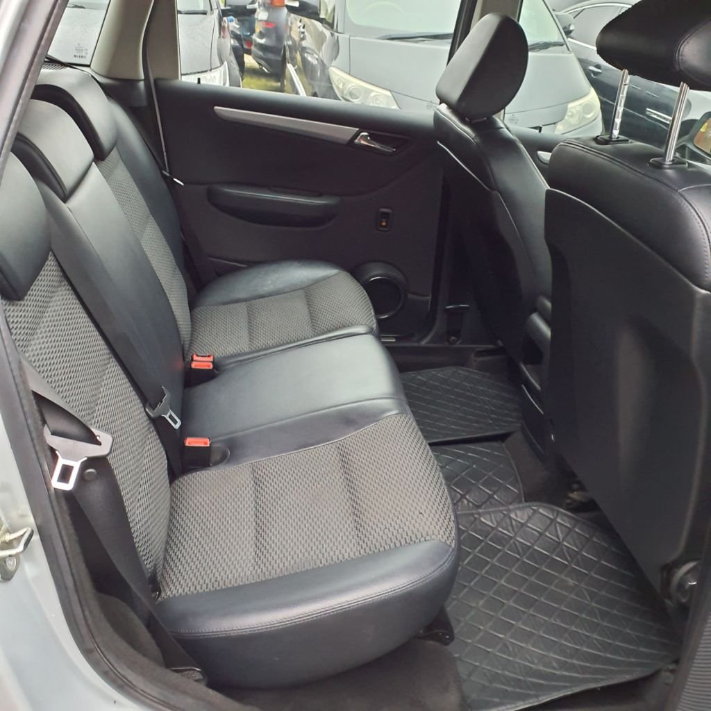 Used Mercedes-Benz B Class 2011 for sale - 76173216: Photo 10