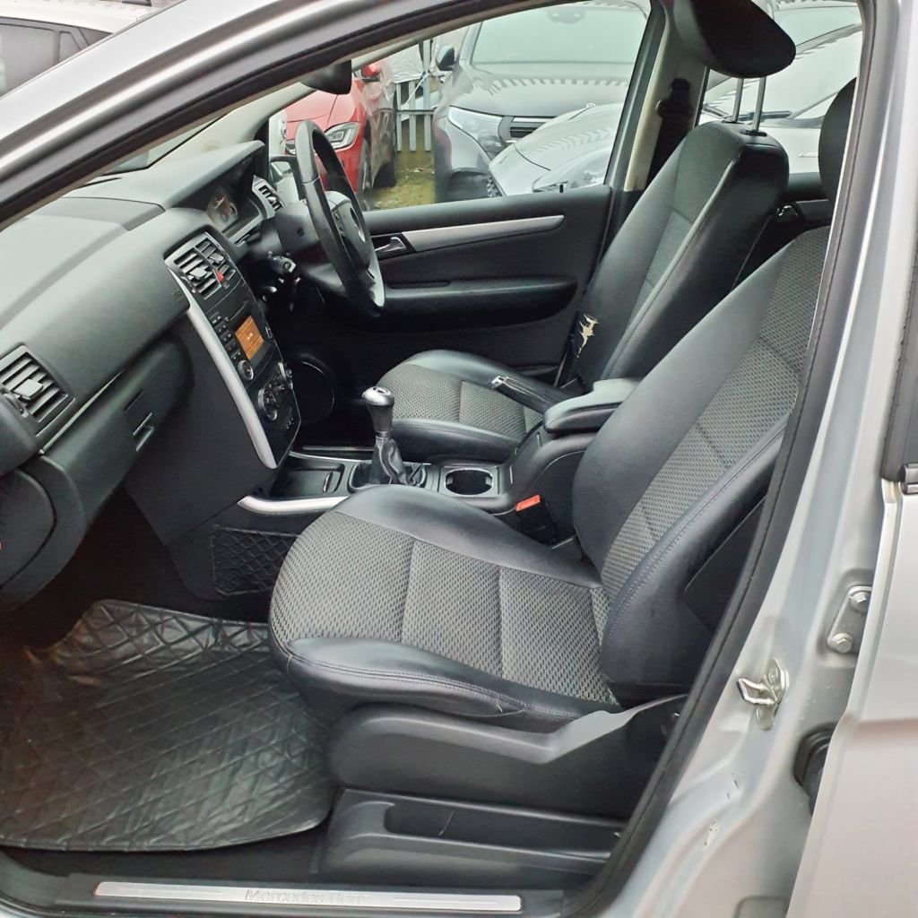 Used Mercedes-Benz B Class 2011 for sale - 76173216: Photo 4