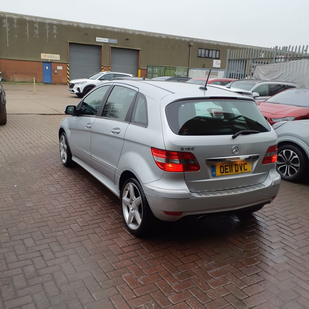 Used Mercedes-Benz B Class 2011 for sale - 76173216: Photo 6