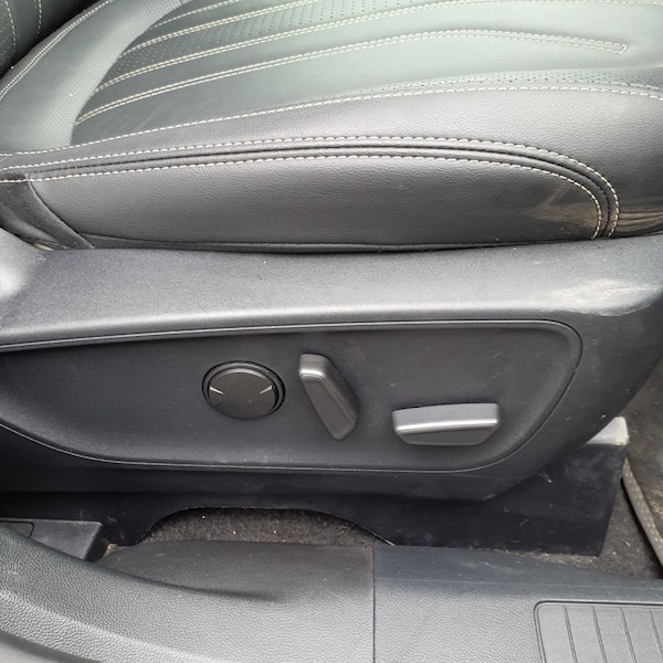 Used Ford Kuga 2023 for sale - 75433499: Photo 11