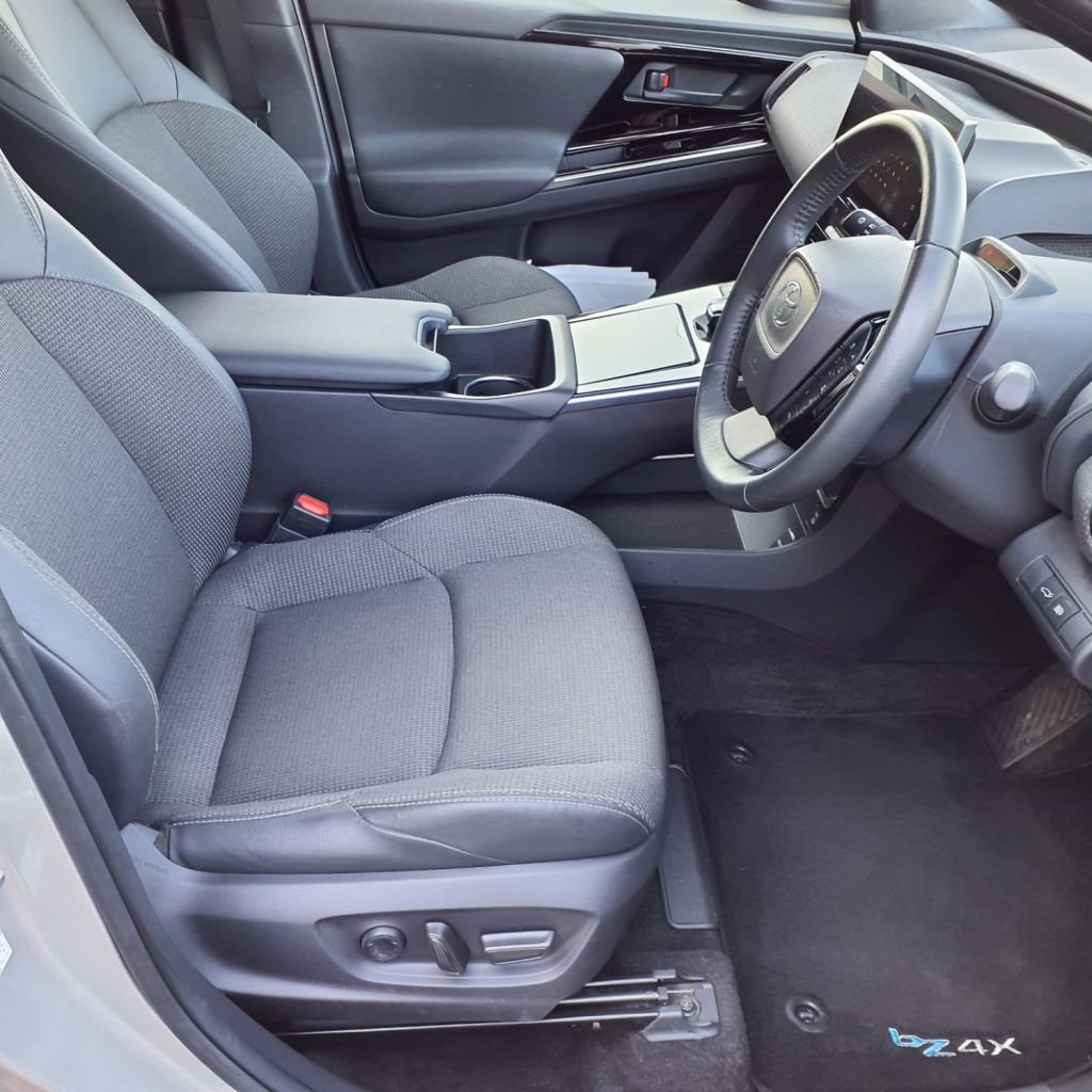 Used Toyota Other 2024 for sale - 77302101: Photo 11