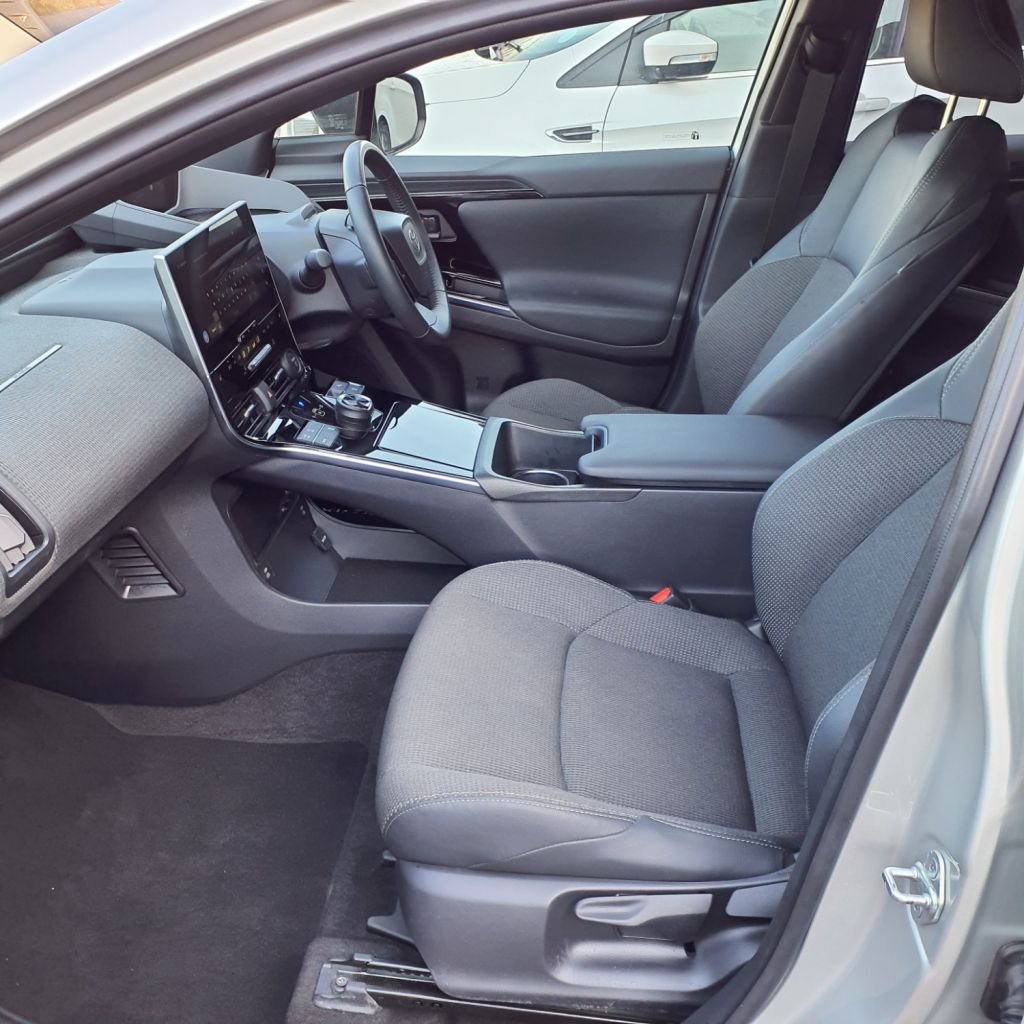 Used Toyota Other 2024 for sale - 77302101: Photo 4