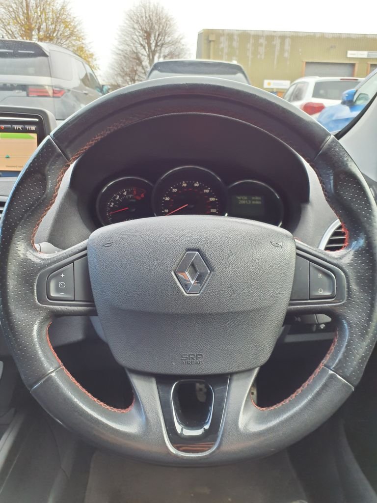 Used Renault Megane 2015 for sale - 76784054: Photo 12