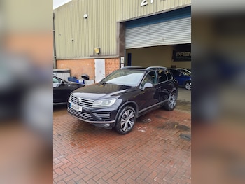 Used Volkswagen Touareg 2015 for sale - 76163549: Photo