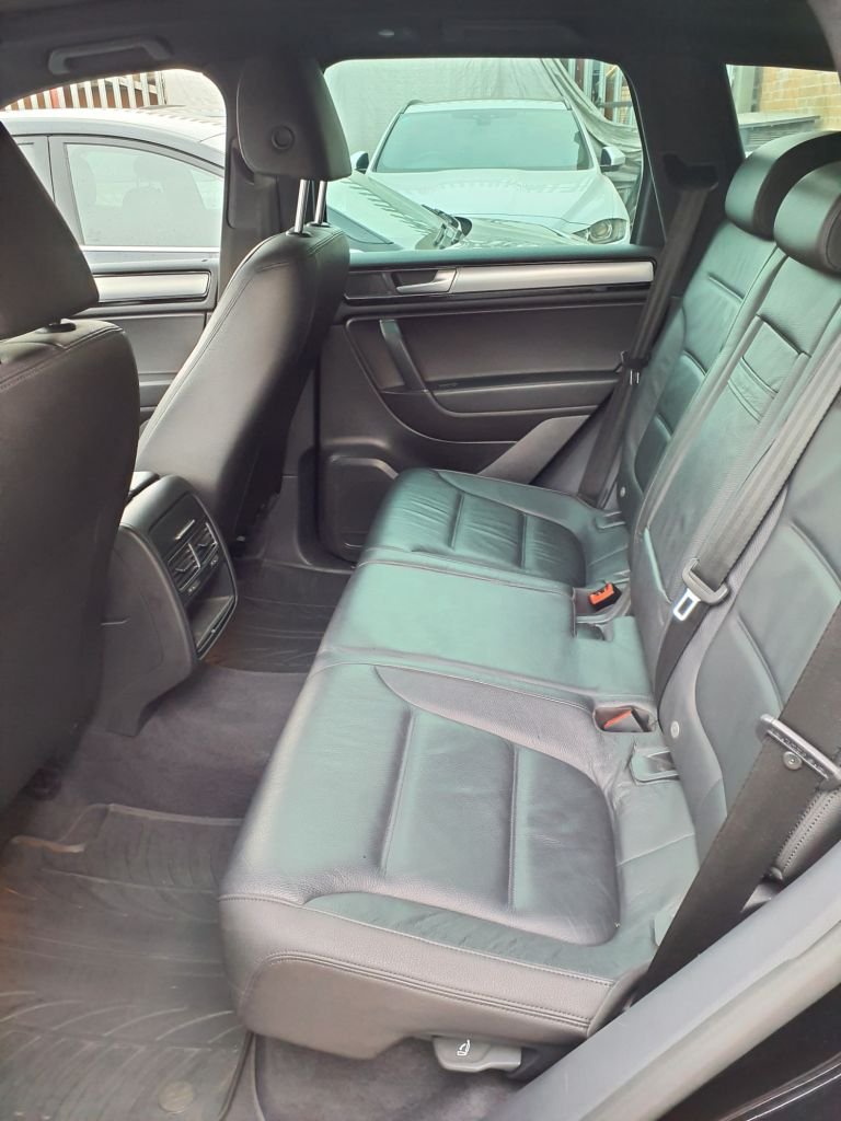 Used Volkswagen Touareg 2015 for sale - 76163549: Photo 5