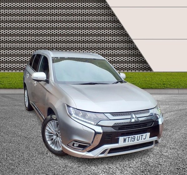 Used Mitsubishi Outlander 2019 for sale - 75619197: Photo 1