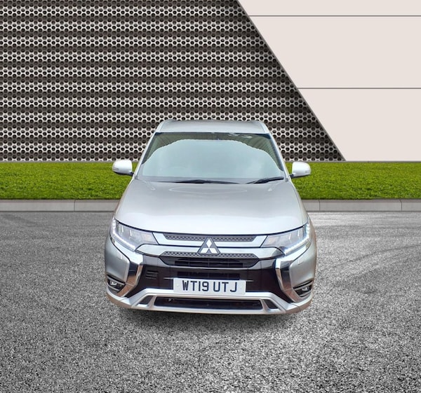Used Mitsubishi Outlander 2019 for sale - 75619197: Photo 2