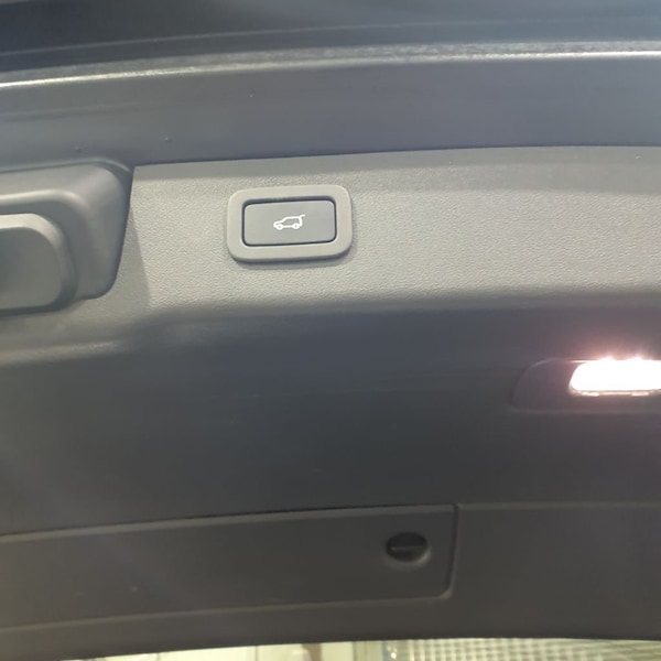 Used Jaguar XF 2018 for sale - 69540291: Photo 10