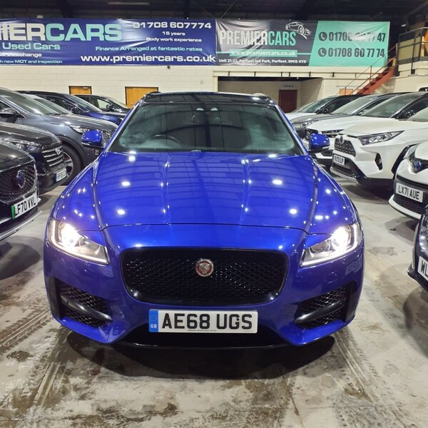 Used Jaguar XF 2018 for sale - 69540291: Photo 2