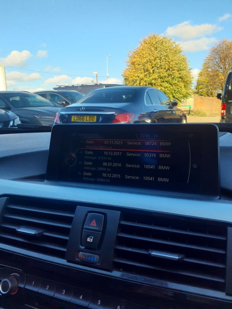 Used BMW 3 Series 2015 for sale - 76482454: Photo 21