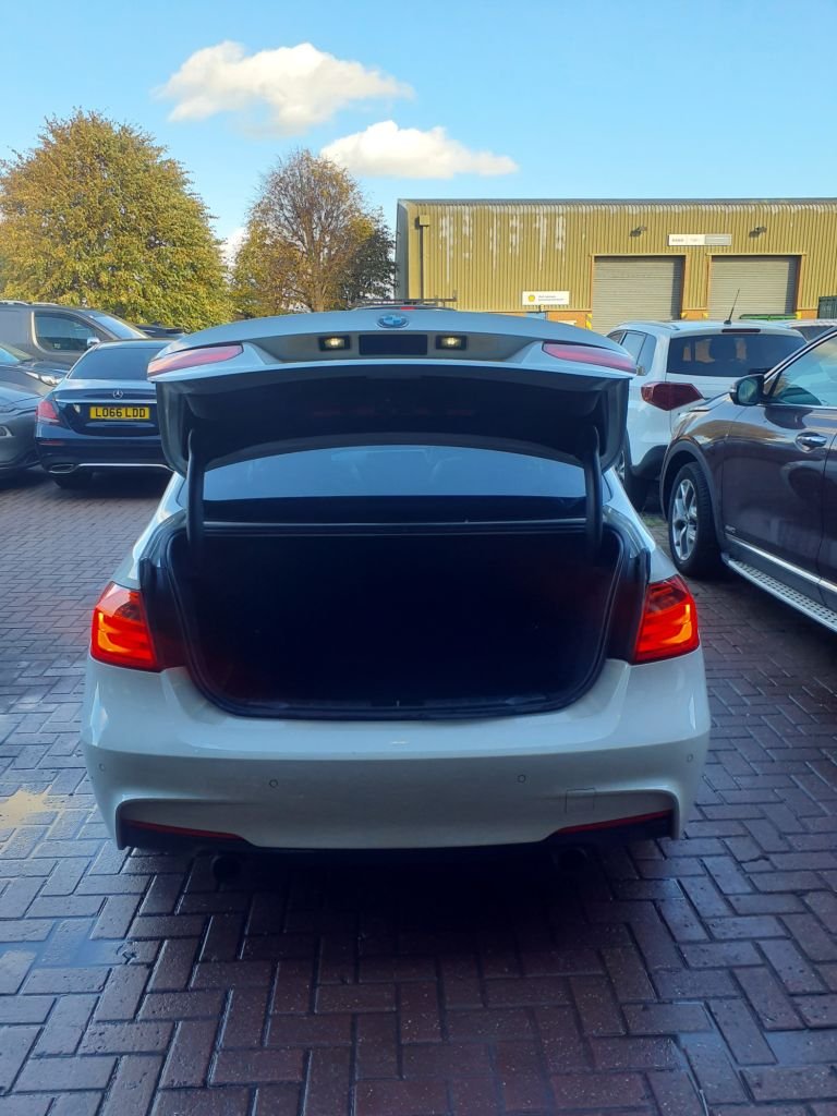 Used BMW 3 Series 2015 for sale - 76482454: Photo 9