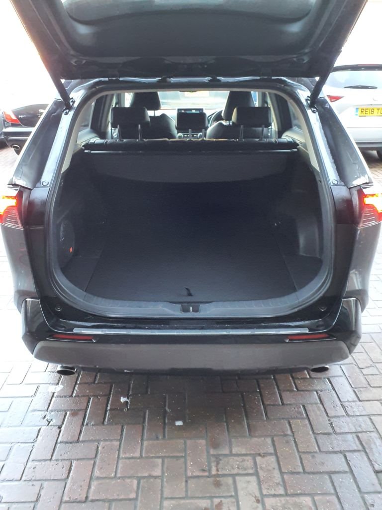 Used Toyota RAV4 2021 for sale - 77027500: Photo 10