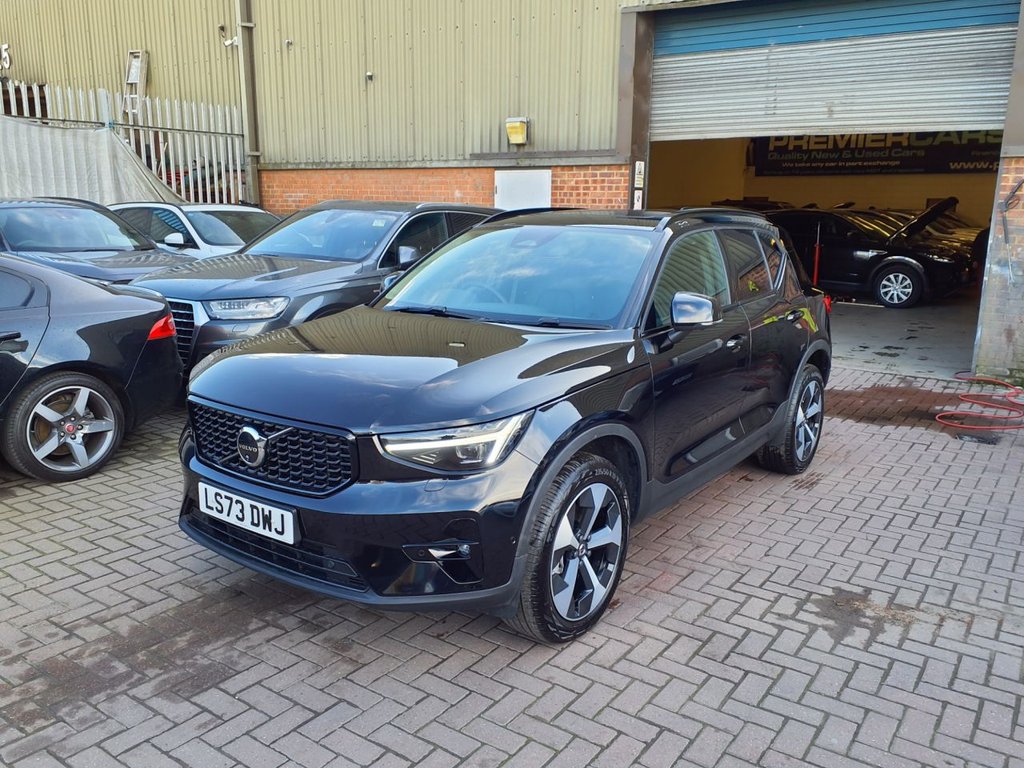 Used Volvo XC40 2023 for sale - 78030599: Photo 3