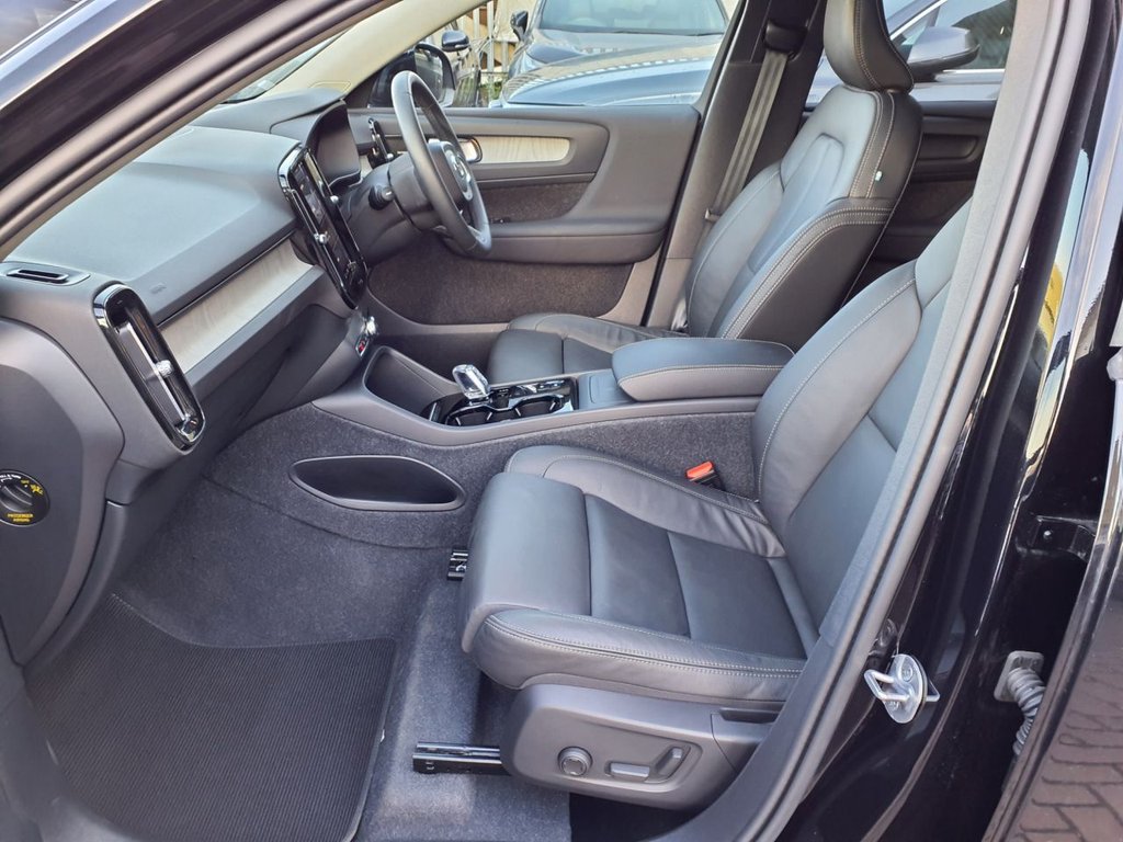 Used Volvo XC40 2023 for sale - 78030599: Photo 4