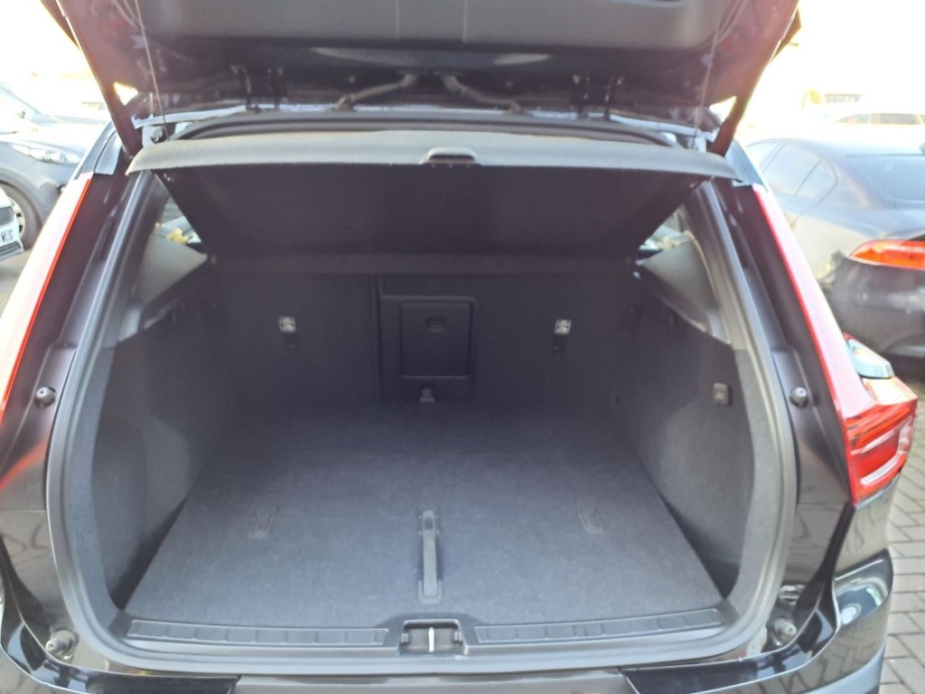 Used Volvo XC40 2023 for sale - 78030599: Photo 8