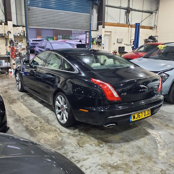 Used Jaguar XJ 2017 for sale - 72989699: Photo 18