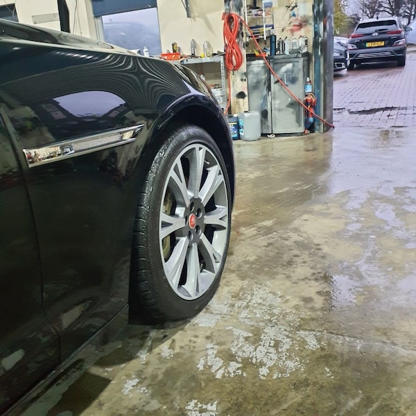 Used Jaguar XJ 2017 for sale - 72989699: Photo 22