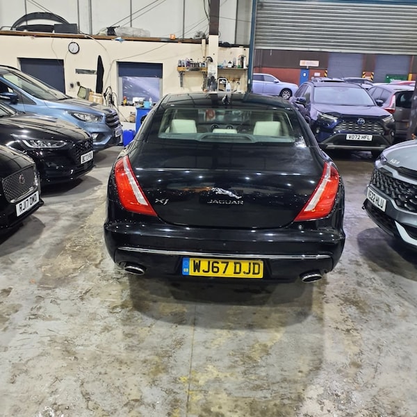 Used Jaguar XJ 2017 for sale - 72989699: Photo 6