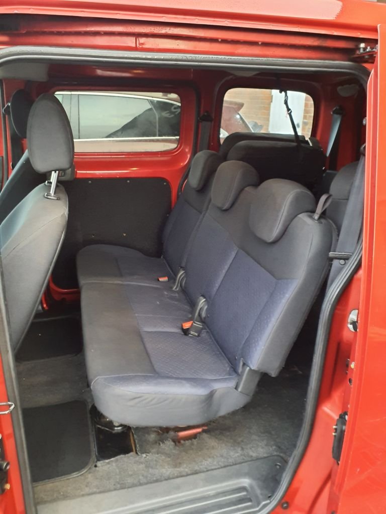 Used Nissan NV200 2012 for sale - 76510259: Photo 5