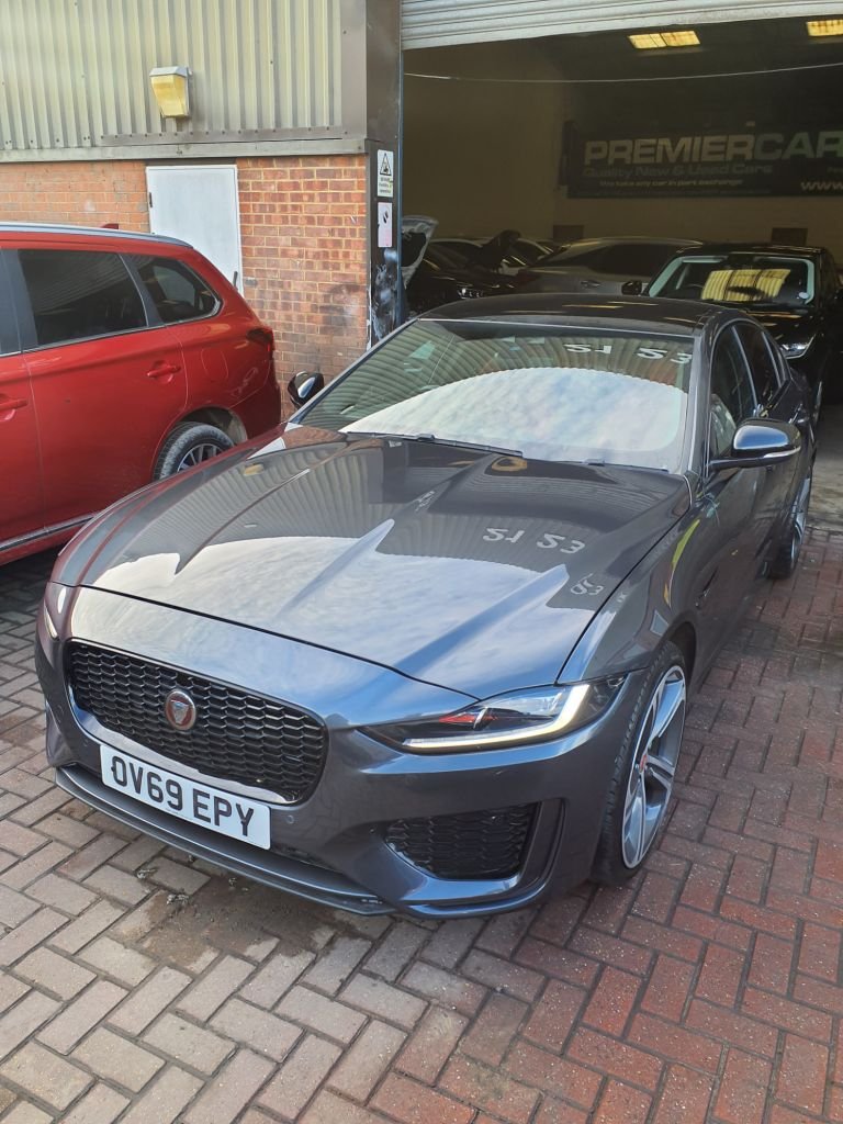 Used Jaguar XE 2019 for sale - 76923706: Photo 3