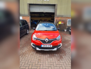Used Renault Captur 2019 for sale - 77341629: Photo