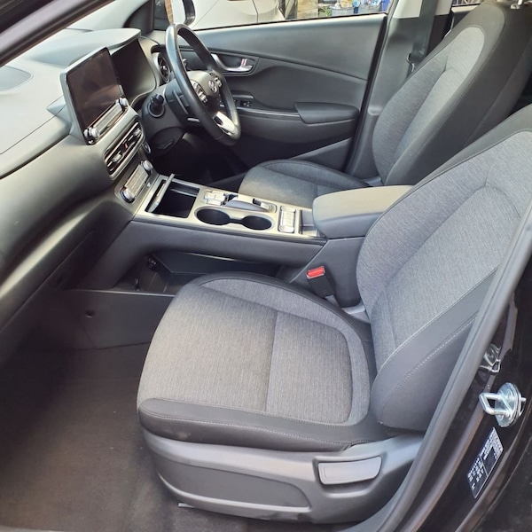 Used Hyundai KONA 2021 for sale - 74696234: Photo 4