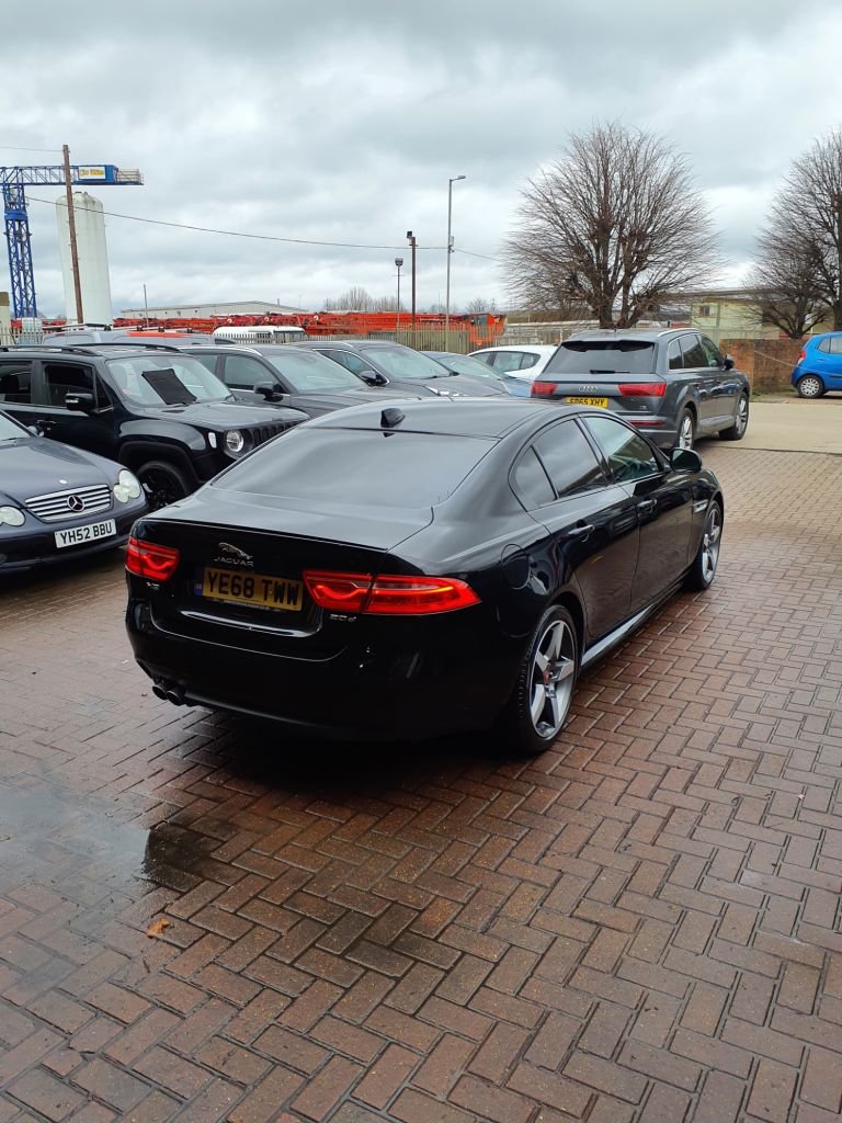 Used Jaguar XE 2018 for sale - 78212720: Photo 9