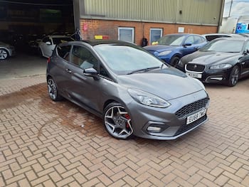 Used Ford Fiesta 2018 for sale - 79777750: Photo