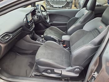 Used Ford Fiesta 2018 for sale - 79777750: Photo