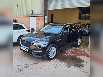 Used Jaguar F-Pace 2017 for sale - 75242289: Photo