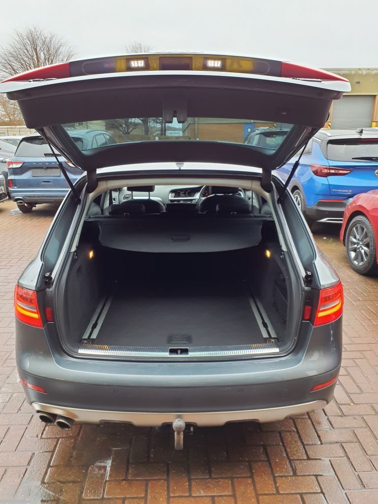 Used Audi A4 Allroad 2016 for sale - 77065340: Photo 7