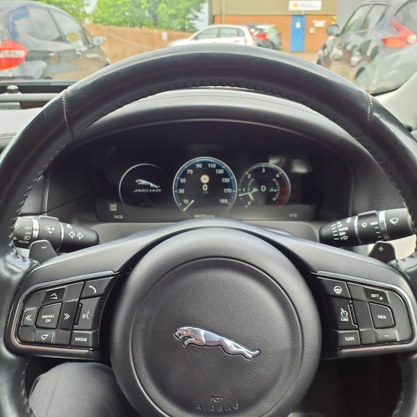 Used Jaguar XF 2017 for sale - 75641883: Photo 13